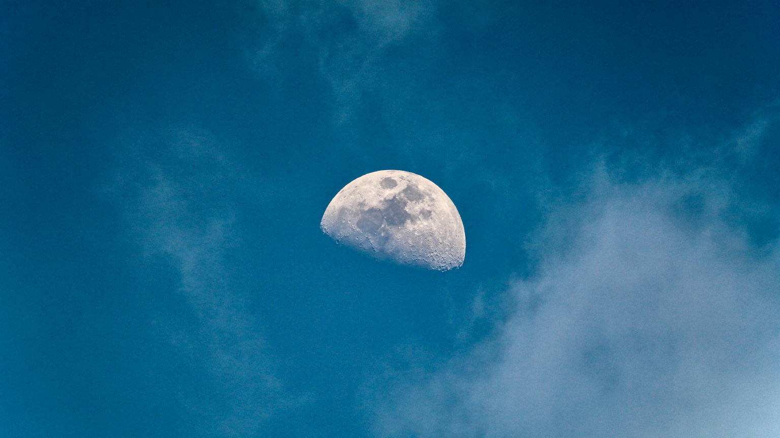 morning moon